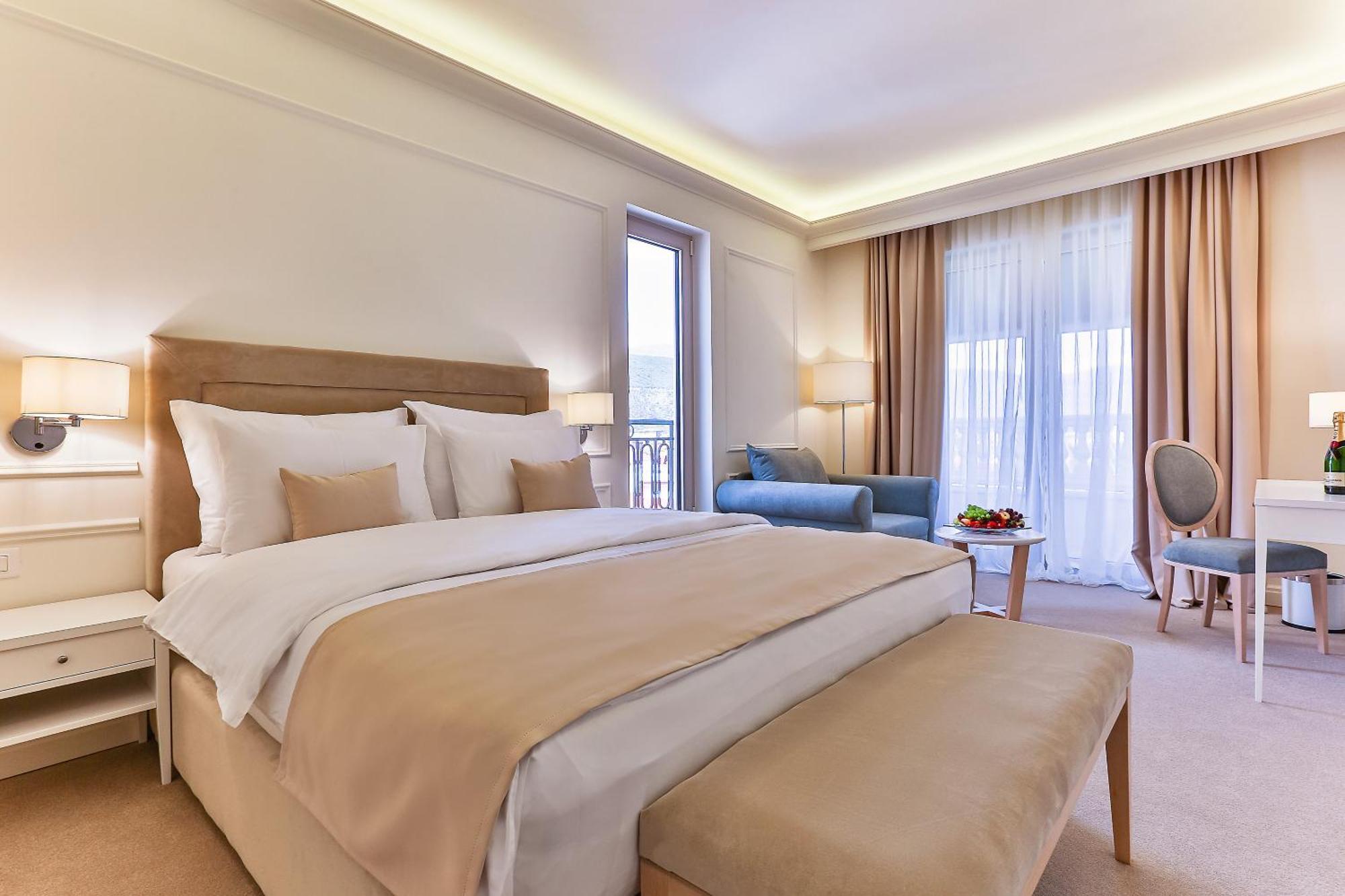 Hotel Eden Budva Buitenkant foto